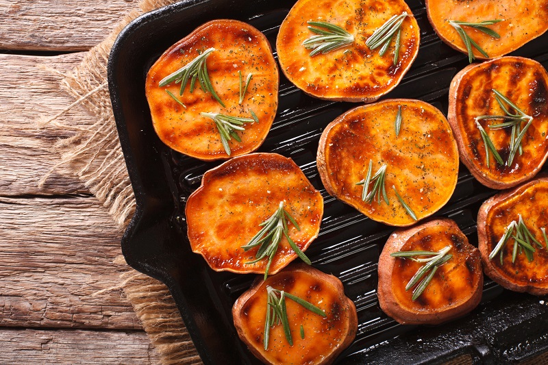 Roasted sweet potatoes with rosemary